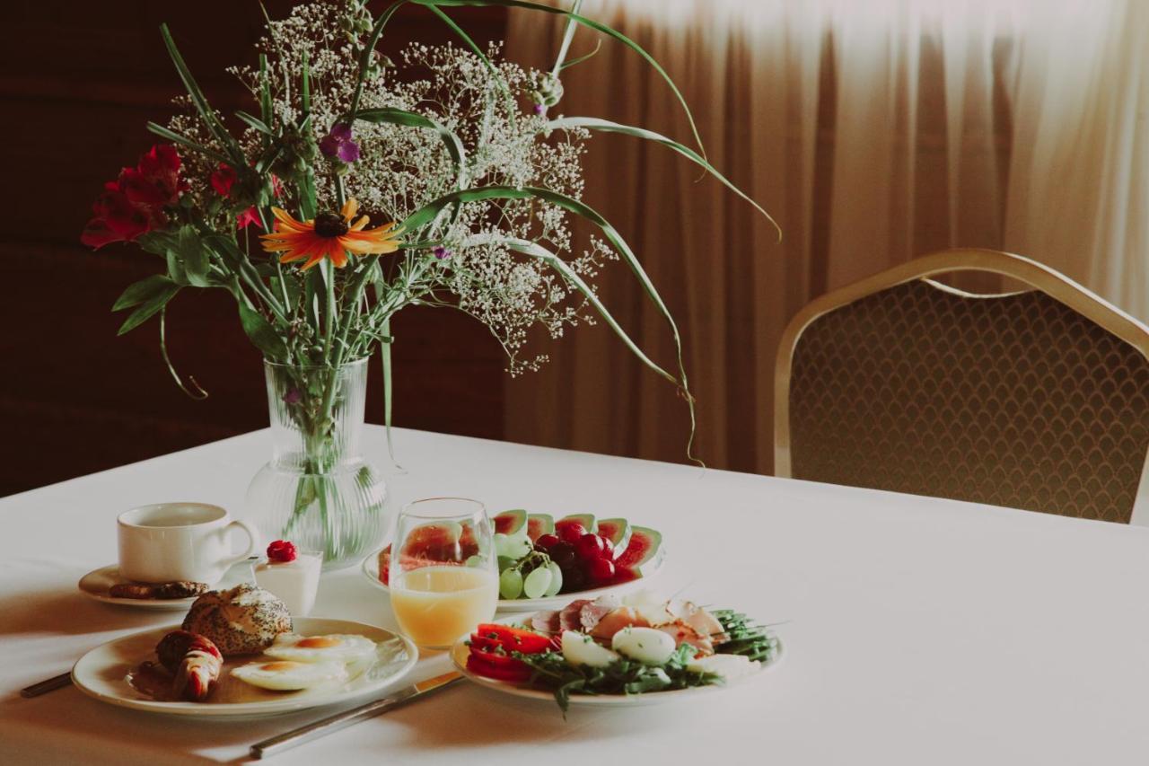 Bajka Hotel & Resort Grodziec Экстерьер фото
